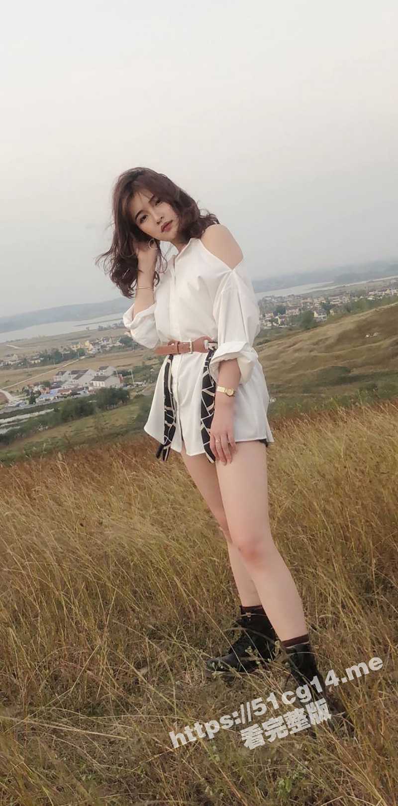 瓜友投稿曝光!表面是烈焰红唇性感御姐 背地里却是骚逼碳化的反差婊子 - 51吃瓜网-51吃瓜网