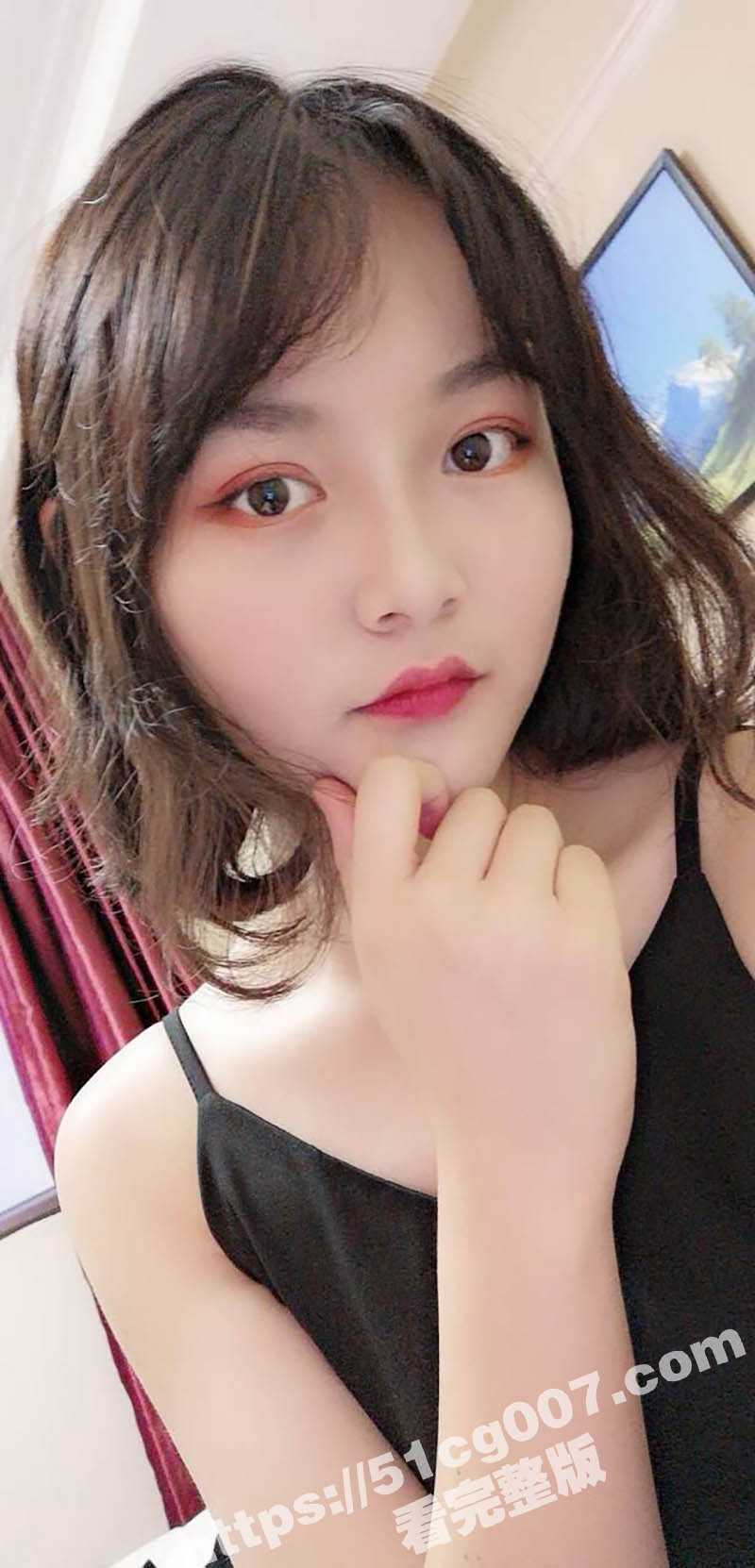 清纯学妹教学楼为校工口交第二弹 妹子竟然是我前女友 谈了新的男朋友 估计还不知道她是公交车 - 51吃瓜网-51吃瓜网