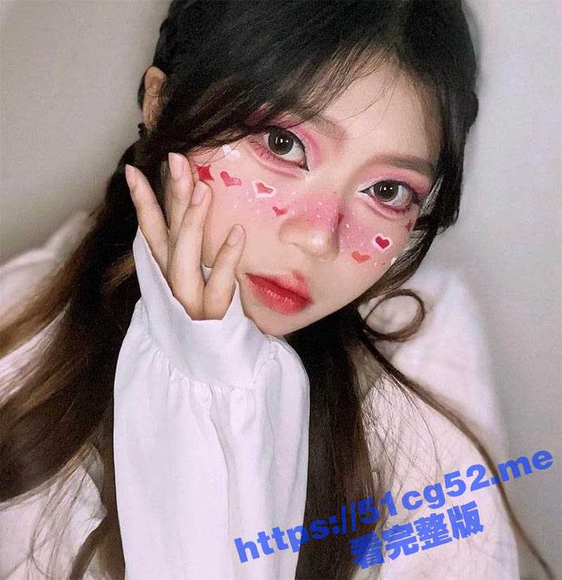 厦门极品女大学生 陈柳莹 被男友带去酒店调教 带着肛塞被后入 用手持炮机干的白浆直流 - 51吃瓜网-51吃瓜网