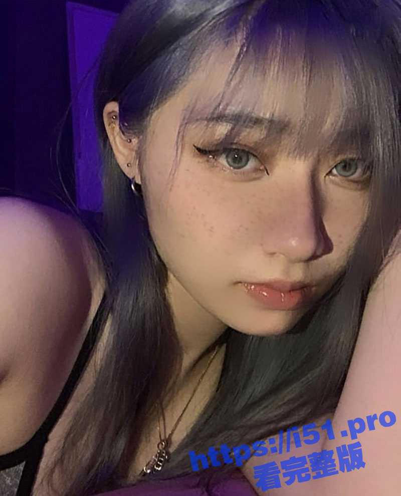 台湾情侣泄密 极品身材高颜值女友 和男友穿情趣做爱 撅起翘臀被疯狂后入 分手后被渣男曝光 - 51吃瓜网-51吃瓜网