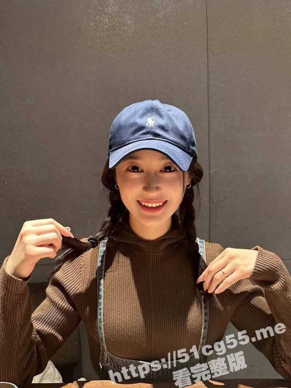 原来公司里的女同事这么骚！上班是清纯可爱 背地里趁男友出差非要让我去她家操她 给我口爆！-51吃瓜网