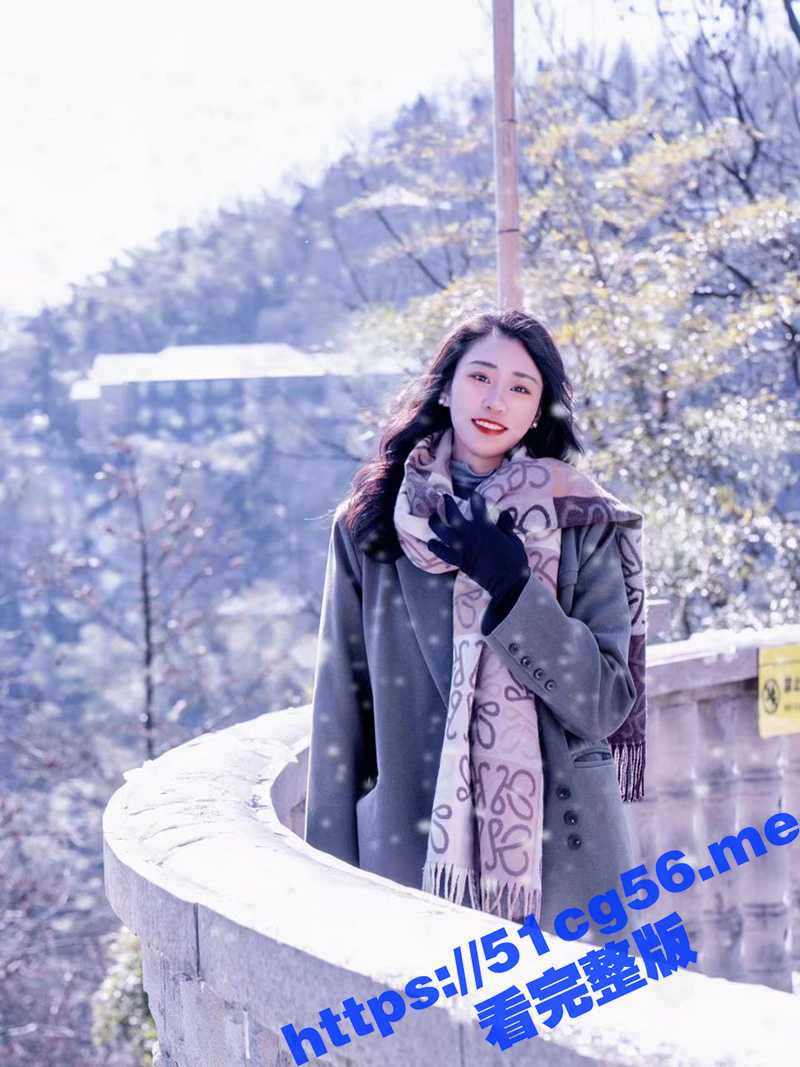 浙江大学极品气质大三学妹 陈绍熙 表面气质女神 私下性瘾极强 女上位疯狂骑乘榨精 被操到满脸通红 淫叫不停 - 51吃瓜网-51吃瓜网