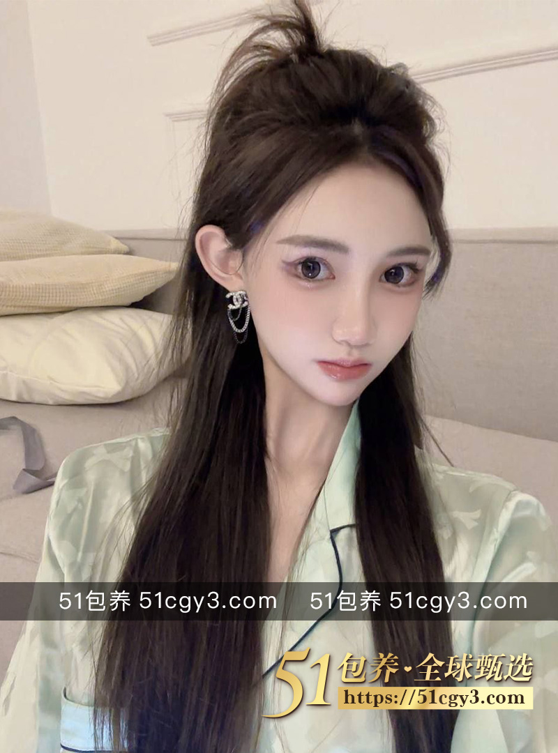 51包养 高端外围 | WSH031710 上海甜美清纯兼职学妹 温柔懂事前凸后翘 - 51吃瓜网-51吃瓜网