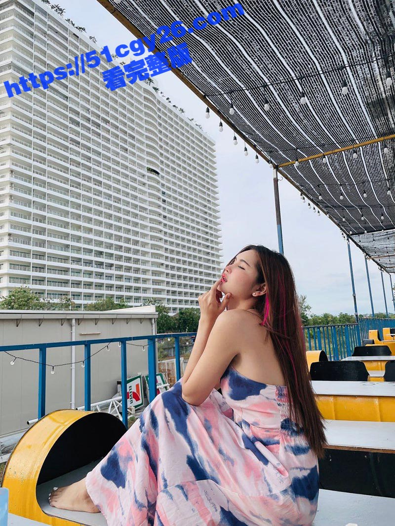 泰国极品巨乳人妻 Atommie 被变态绿帽癖男友 献身大屌单男 无套猛操福利合集 震撼来袭! - 51吃瓜网-51吃瓜网