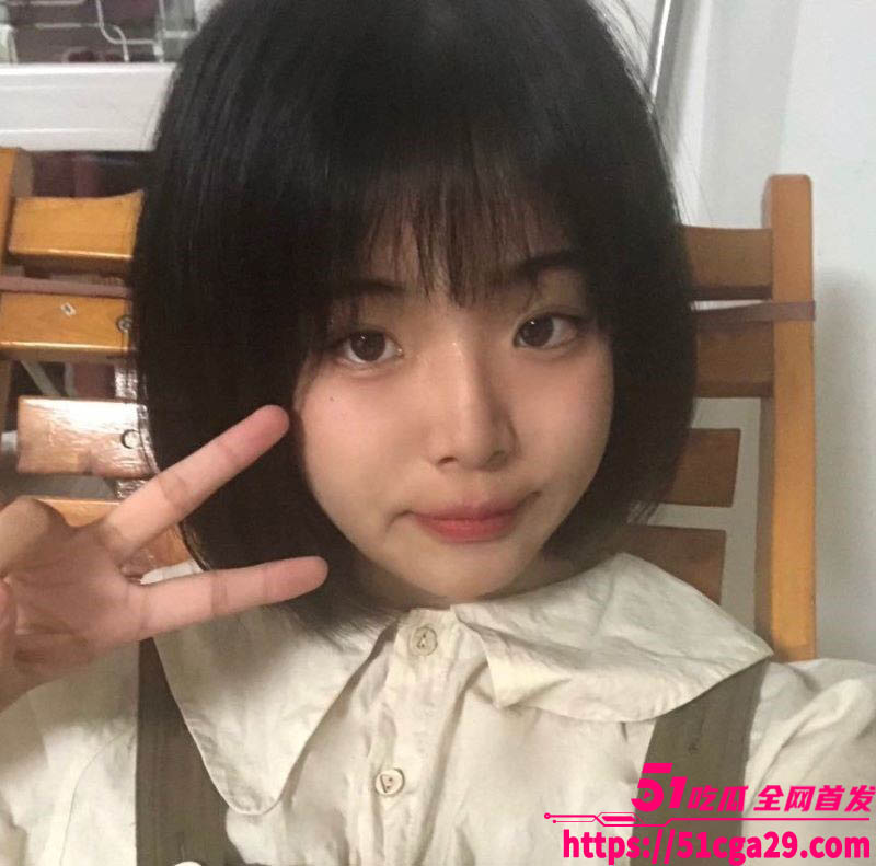 山西运城学生妹 陈茹茹 性爱视频流出 手捧大屌一顿猛吸 被勒脖后入狂操 淫叫连连！-51吃瓜网