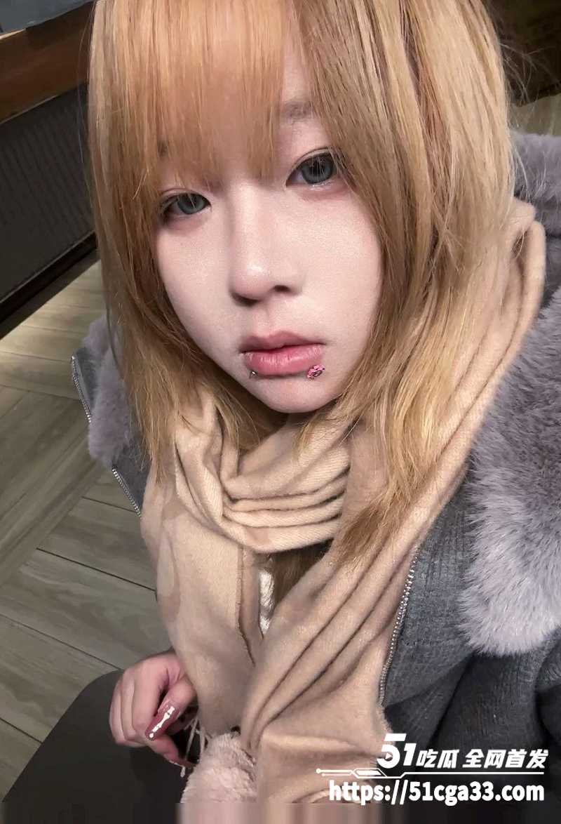 秦皇岛叛逆小妹 素素 性爱视频泄露 天然大奶性感肥臀身材火辣 炮友乳钉调教 露脸口交玩奶嗨翻天！ - 51吃瓜网-51吃瓜网