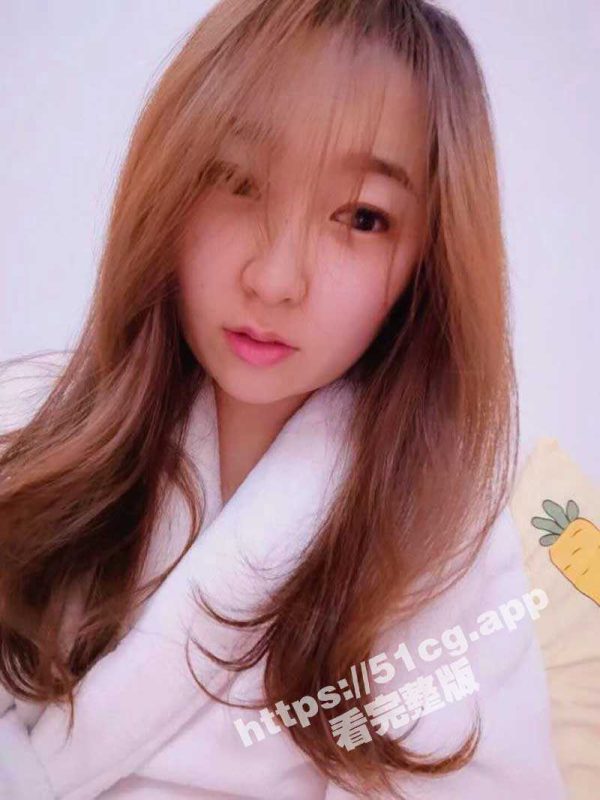 真实人妻 群友分享自家微胖极品反差人妻  深喉吃鸡的样子太迷人-51吃瓜网