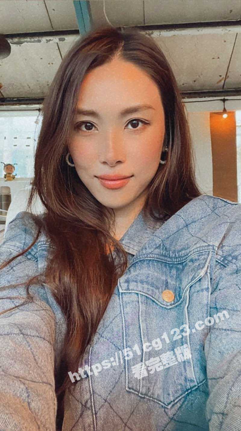 极品高颜值反差婊 欣欣 竟是被开发调教好的小母狗 高冷模特头顶骚内裤 母狗爬行的样子反差感太强烈了！ - 51吃瓜网-51吃瓜网