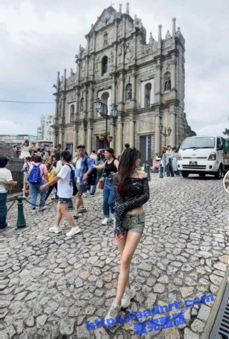 女大学生睡教官逃避军训！女大学生为了逃避军训 与教官开房啪啪 只要跟教官搞了就能免去14天的军训 - 51吃瓜网-51吃瓜网