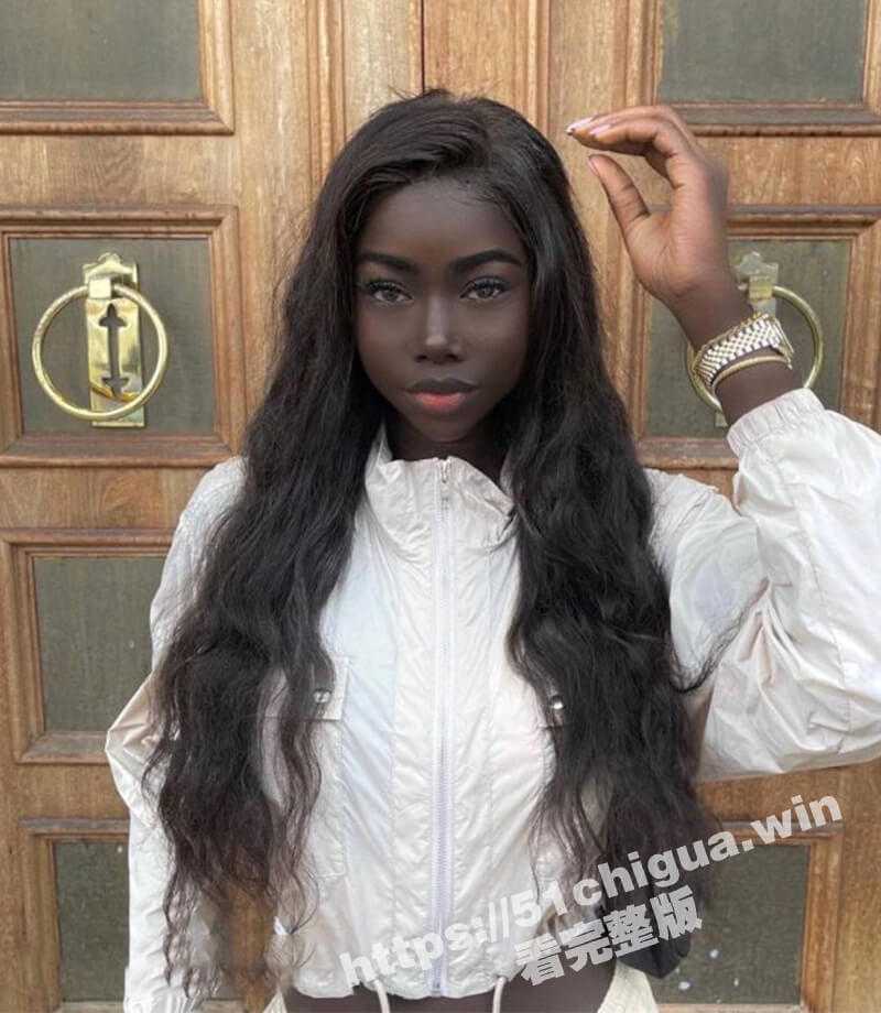 极品黑珍珠巧克力色磨砂美人 精致五官魔鬼身材被男友爆操 皮肤光滑反光嫩出水 视觉冲击力强大 - 51吃瓜网-51吃瓜网