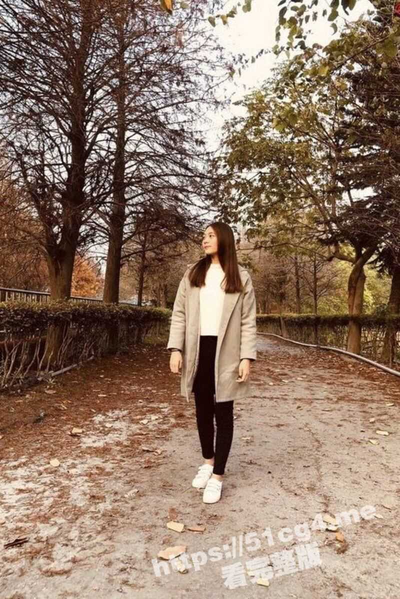 女同学私下竟然如此淫荡 偷拍换衣服 在度假村厕所公然给炮友口交被内射 绝对的反差! - 51吃瓜网-51吃瓜网