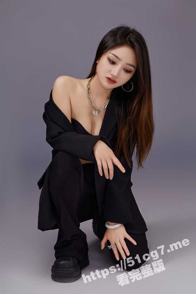 佛山骚货 萌凌 被曝光!背着男友被包养 日一次拿一次钱 背地里各种被日拿钱潇洒! - 51吃瓜网-51吃瓜网