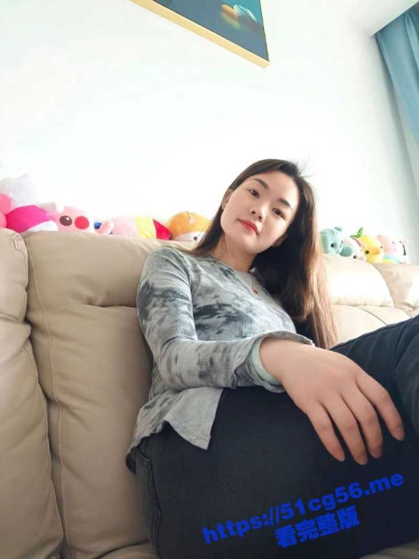 黑丝肥臀淫妻 刚刚结束月经 已经痒的忍不住了 迫不及待的要求老公狠狠的操她！超有快感！-51吃瓜网