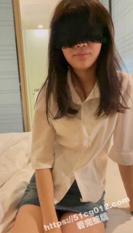 约炮大神 乾隆下江南 通过抖音约炮白衣衬衫极品嫩妹 口交深喉后妹子趴在桌子上被掐脖疯狂后入狂操肉穴-51吃瓜网