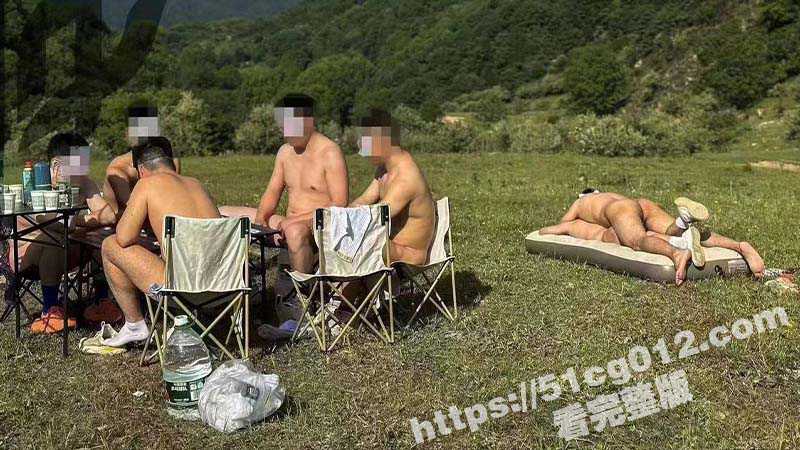 吃着烧烤爆着菊 基佬的生活真是多姿多彩啊！西安基佬俱乐部 少年天体 户外野裸内部视频流出！-51吃瓜网