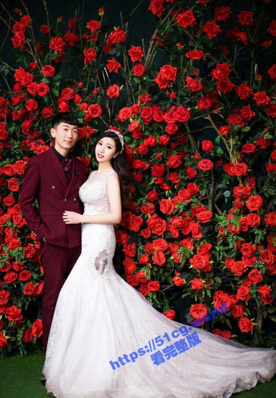 网盘泄密！ 辽宁大连新婚少妇 邵平霞 私密照片视频全泄露 照片精彩视频劲爆！-51吃瓜网