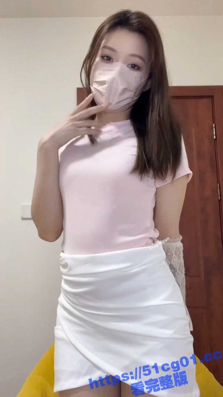 美腿福利姬桃子 世界杯球服 女教师瑜伽裤 淫荡后妈包臀裙 高跟丝袜女上司 多部合集一次看个爽-51吃瓜网