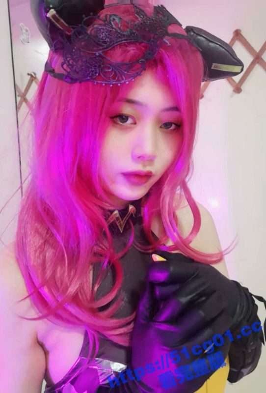 极品福利姬沐沐COS暗夜猫娘 身材百分百还原 对镜自拍舔脚 自慰抽插双穴 馒头穴真肥美！-51吃瓜网