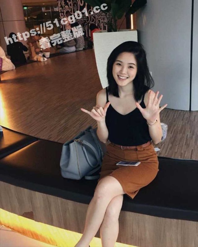 西安淫妻出轨被曝光！淫妻患有性瘾老公无法满足自己 于是背着老公约炮精壮男以此来满足自己的淫穴-51吃瓜网