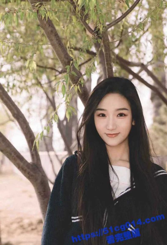 极品身材的高颜值女大学生 放学后穿着JK服真空约会金主爸爸 表面乖巧的萌妹子背里却极其反差！-51吃瓜网