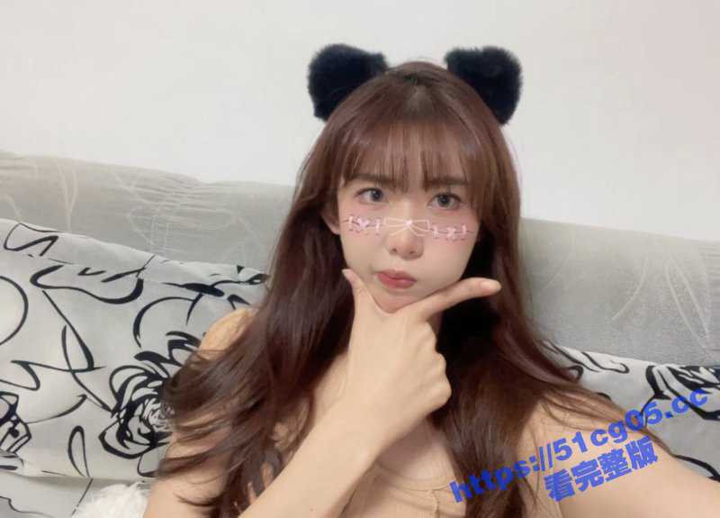 清纯学生妹 巨骚小母狗拥有天然巨乳 在家教自己身材和小穴非常极品-51吃瓜网