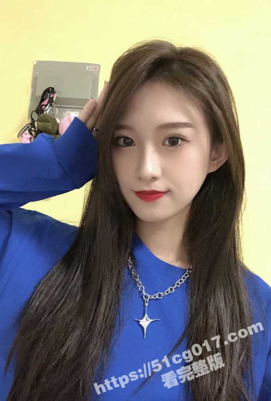 175大长腿反差女学生 被渣男约到酒店骗炮 各种姿势层出不穷 偷拍视频曝光-51吃瓜网