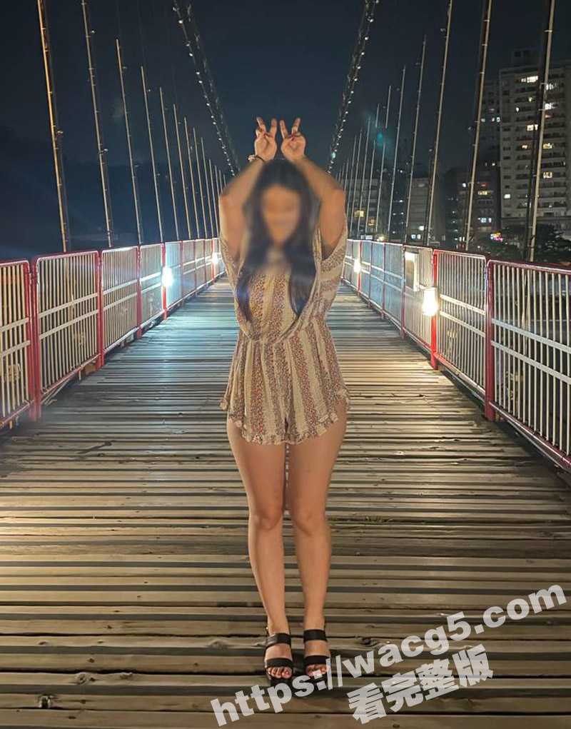 肥臀母狗展示逼吹小号 这骚穴得多大的空腔啊 见过用逼抽烟的 也见过养黄鳝的 第一次见吹号的 - 51吃瓜网-51吃瓜网