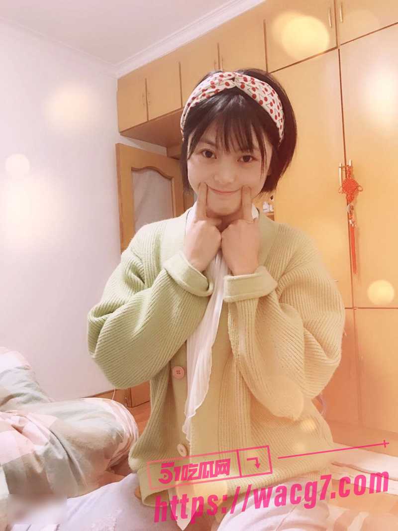 青岛某物业公司管理层邹丽霞 清爽干练的短发美女 和同事团建3p操穴 穿上情趣内衣的样子 也太反差了 - 51吃瓜网-51吃瓜网