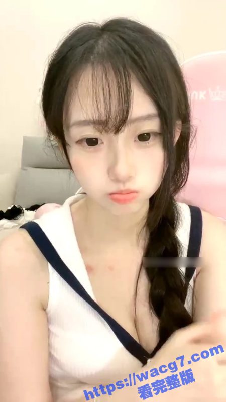 清纯呆萌校服学生妹 奶子大颜值高 穿jk短裙扎着双马尾 戴着母狗项圈 下海陪榜一大哥裸聊 这小妹好嫩啊-51吃瓜网