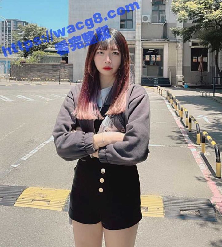 抖音超美小网红 猪猪 与男友口交做爱视频被流出 胸部饱满挺拔 女上位的姿势让人血液飙升!-51吃瓜网