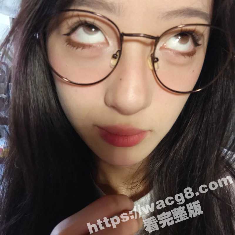 抖音10W粉丝高颜值大学生网红灌汤饱饱 漏奶自慰高潮脸私拍给榜一大哥 骚起来简直是条母狗！ - 51吃瓜网-51吃瓜网