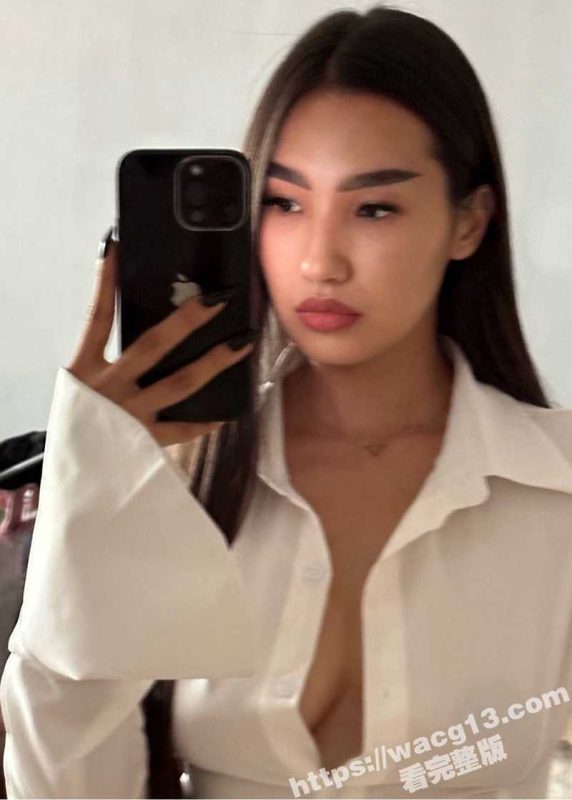 阿拉善美女大学毕业就被金主包养 驾驶豪车做最骚母狗，户外穿情趣装夹跳蛋勾引陌生人！-51吃瓜网