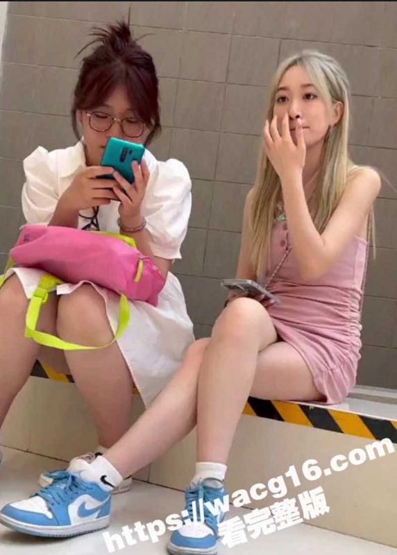 限时特供！ 抄底大神新鲜出炉商场极品高颜值粉色包臀裙大长腿小姐姐 供网友一起欣赏 ！-51吃瓜网