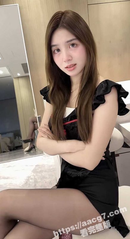 成都抖音50万粉网红初恋八 直播擦边激情抖臀满脸风骚 网友戏称其为欠日姐-51吃瓜网