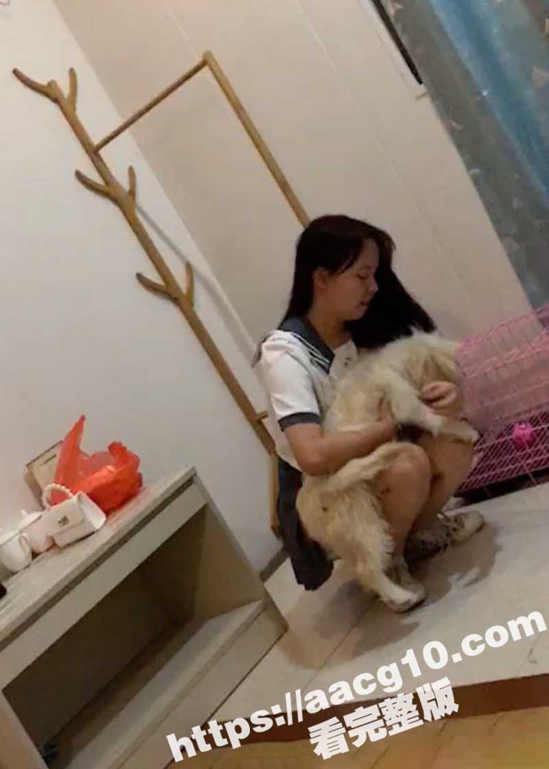 刚认识的爱狗小姐姐 穿着学生妹JK装 带宠物狗狗来约炮!卖力口交只为满足性瘾 多毛淫穴召唤男人狠狠操她! - 51吃瓜网-51吃瓜网