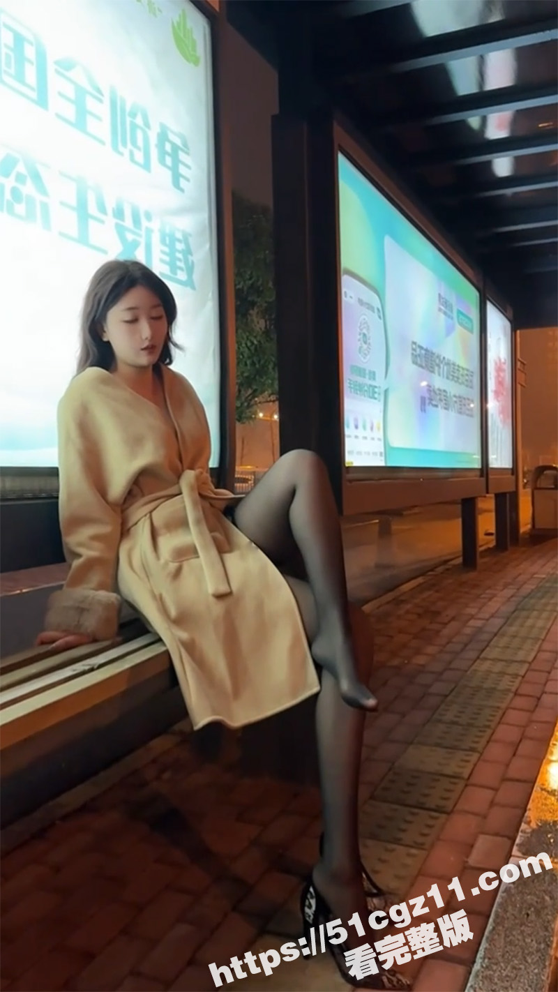 秀人网嫩模女神江真真 高颜值顶级身材尤物 情趣黑丝户外露出 酒店自慰棒玩穴 私拍福利视频流出 - 51吃瓜网-51吃瓜网