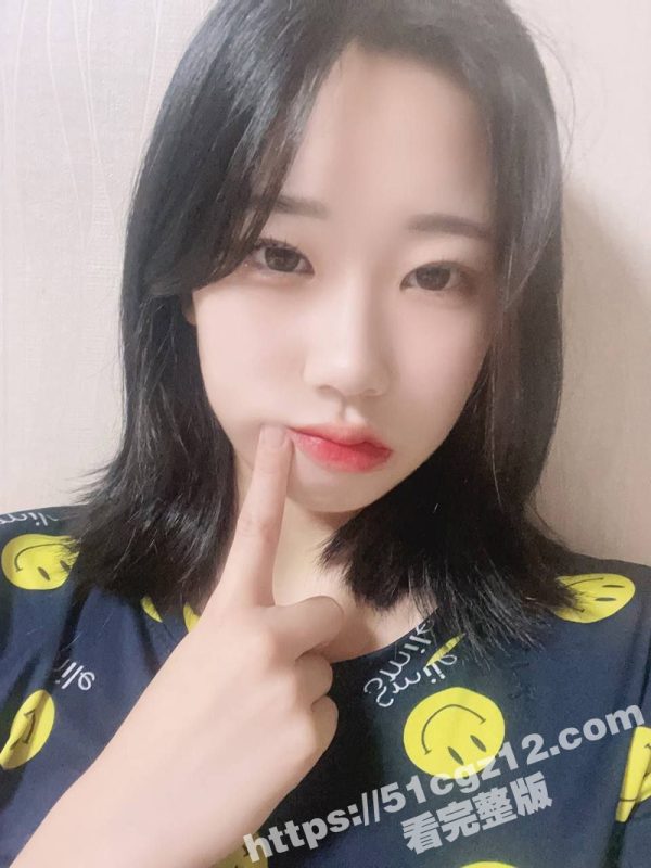 韩国女大学生做爱视频泄露 抖M小母狗十分性感撩人 翘起蜜臀听话的配合男友后入骑乘-51吃瓜网