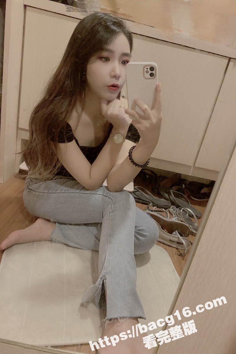 调教大神分享流出 网调超高颜值长腿女神 自慰玩穴展示性感酮体 这骚劲就应该用大屌操死她 - 51吃瓜网-51吃瓜网