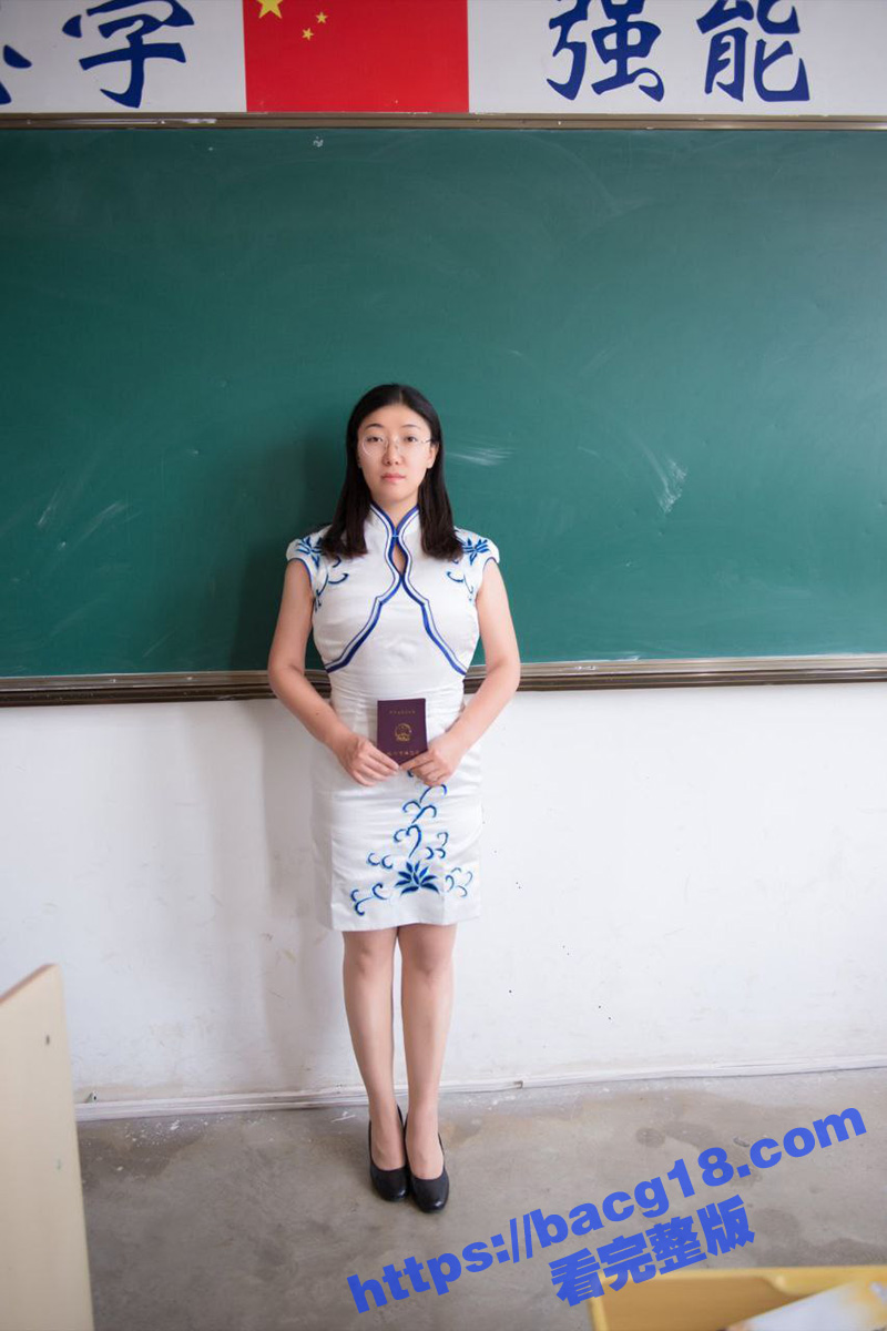 巨乳母狗老师 虎皮猫大人 武汉00后语文老师 校内教书育人 校外吃屌母狗 性爱视频泄密流出 - 51吃瓜网-51吃瓜网